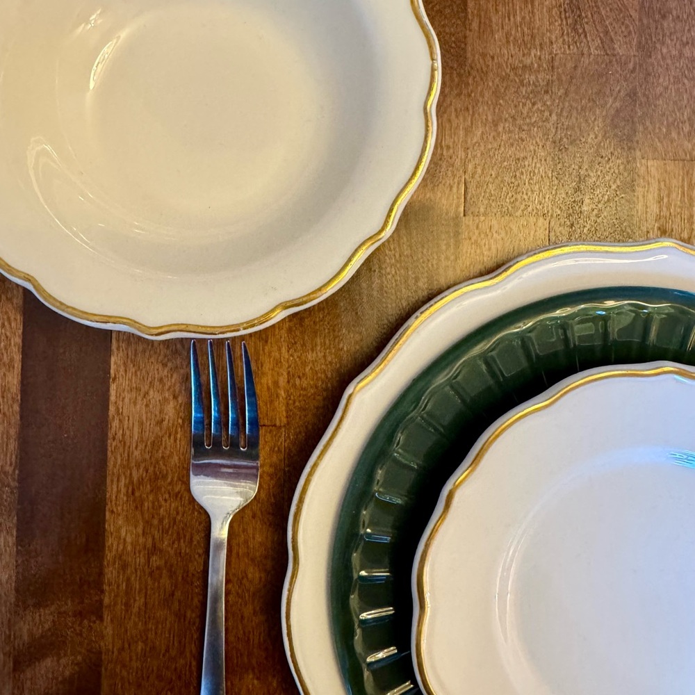 Cream and Gold Bowl Set of 8